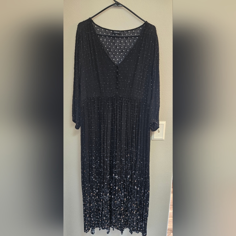 Torrid dress. Black with flower detail. Size 1